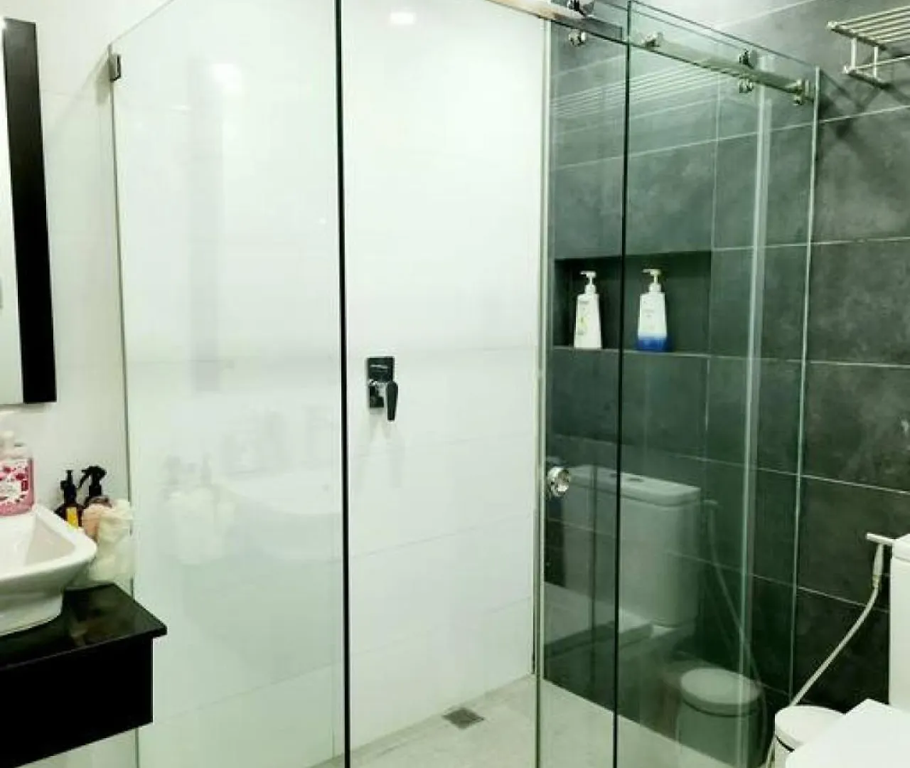 Holiday home Alpha Grandview Malate Condo 2005 Manila Philippines