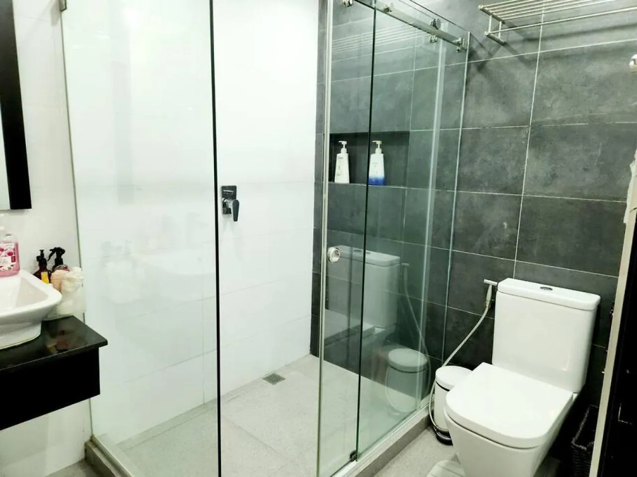 Alpha Grandview Malate Condo 2005 Manila Holiday home